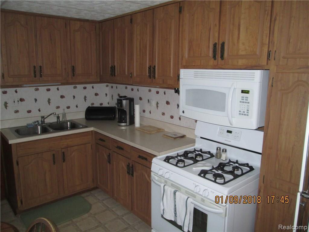 4162 Atkins Road Port Huron, MI 48060 - Photo 19 of 44