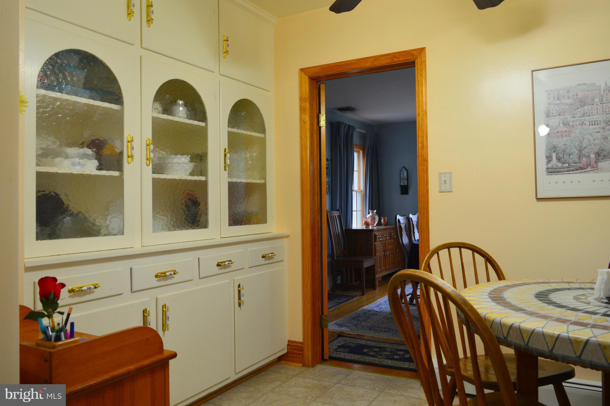 1611 South Rolling Road Baltimore, MD 21227 - Photo 12 of 30 Breakfast Room w/Built in Buffet