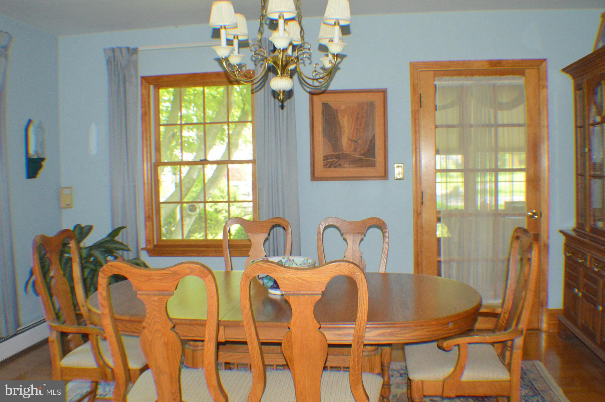 1611 South Rolling Road Baltimore, MD 21227 - Photo 13 of 30 LARGE DINING ROOM