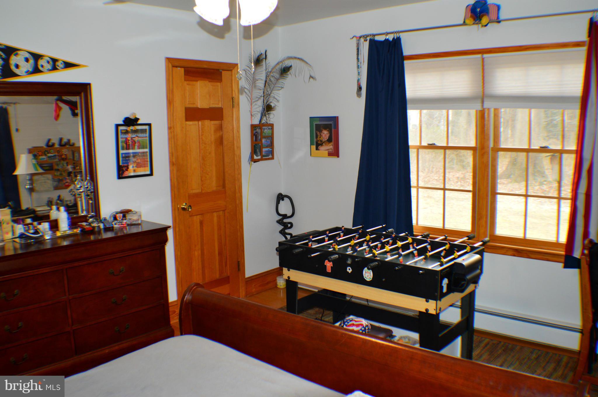 1611 South Rolling Road Baltimore, MD 21227 - Photo 21 of 30 Bedroom 3