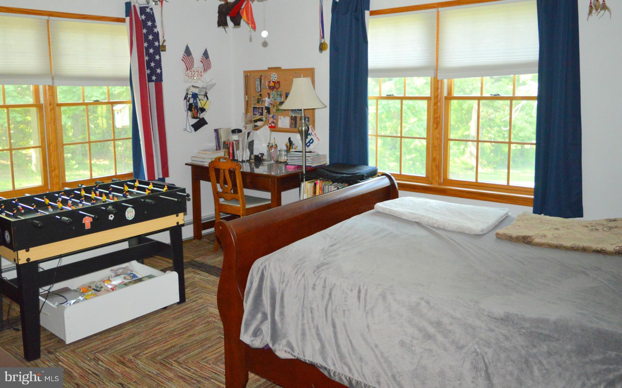 1611 South Rolling Road Baltimore, MD 21227 - Photo 22 of 30 Bedroom 3
