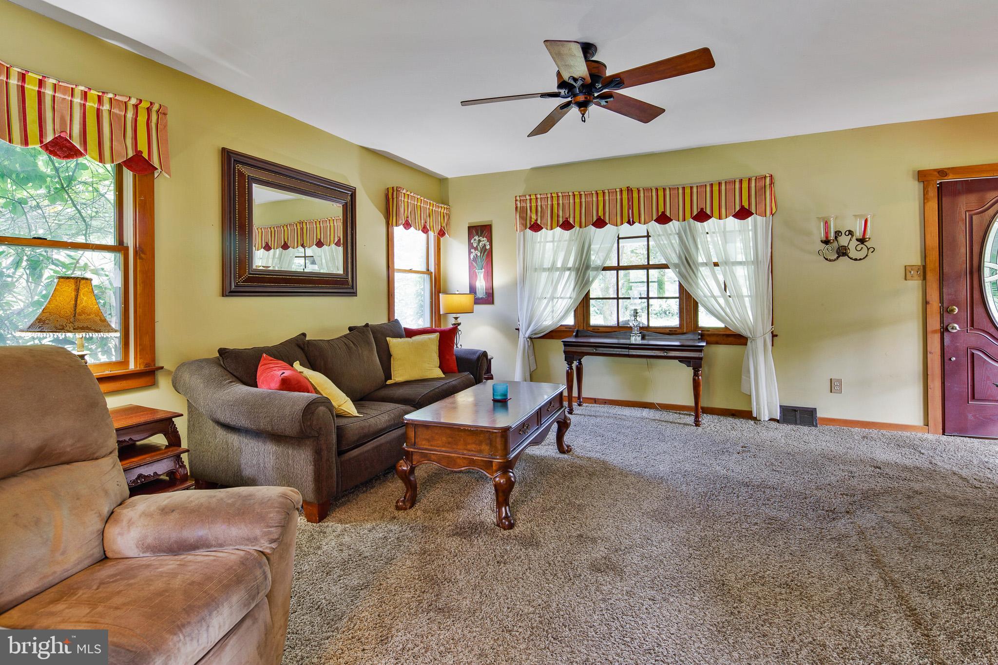 451 Jackson Road Sewell, NJ 08080 - Photo 10 of 35 living room
