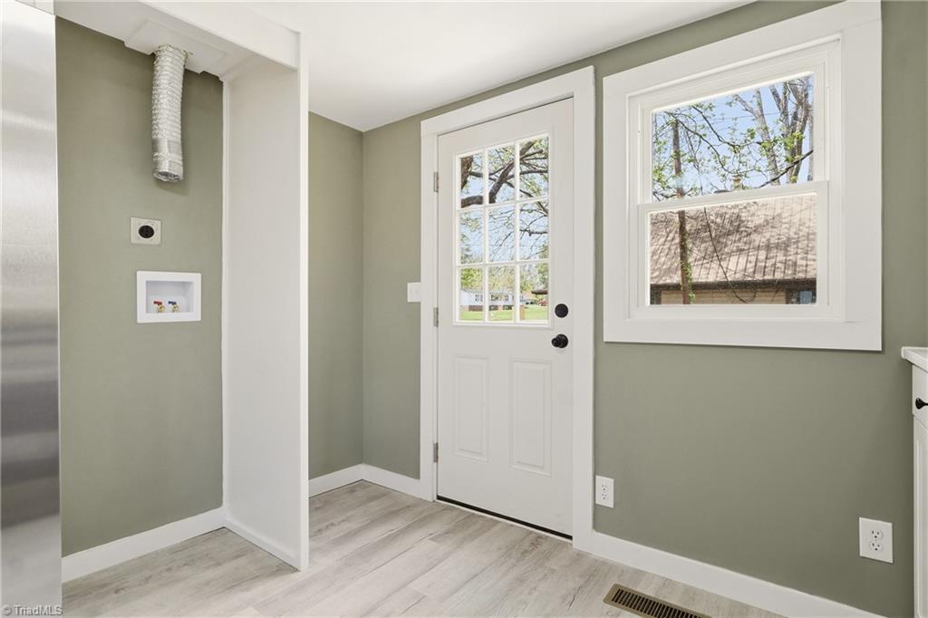 605 Mangum Road Reidsville, NC 27320 - Photo 5 of 26