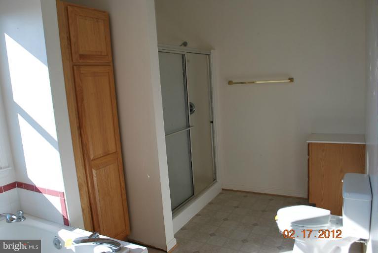 28933 Point Lookout Road Leonardtown, MD 20650 - Photo 15 of 20 Bath (Master)