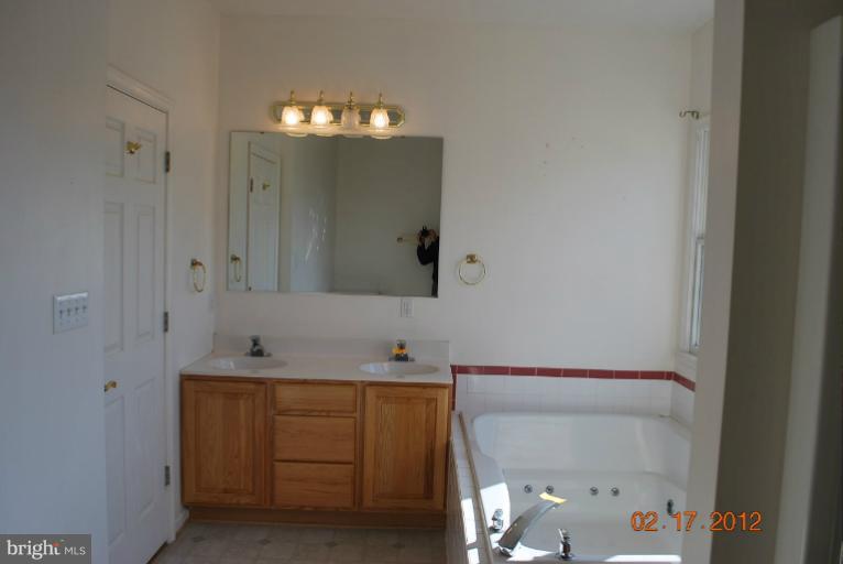 28933 Point Lookout Road Leonardtown, MD 20650 - Photo 3 of 20 Bath (Master)