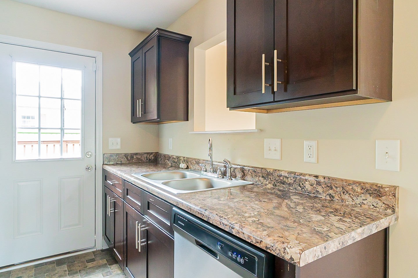 1610 Rose Street Springfield, TN 37172 - Photo 8 of 25 Gallery Image 8
