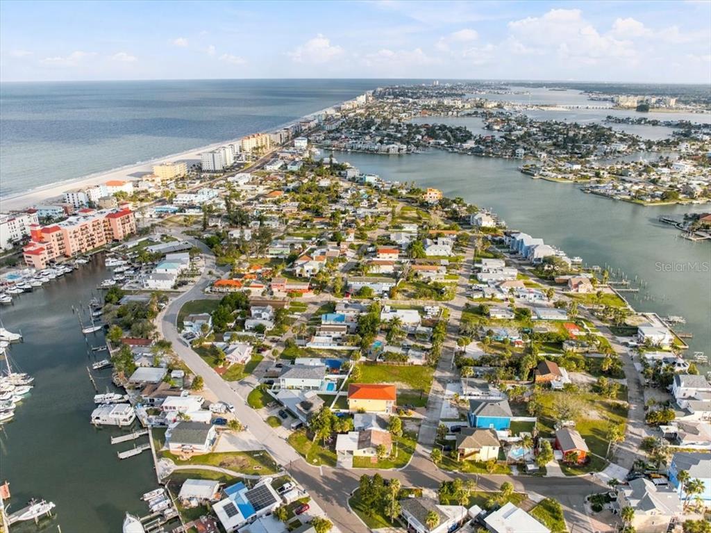 13104 4th Street East Madeira Beach, FL 33708 - Photo 14 of 29