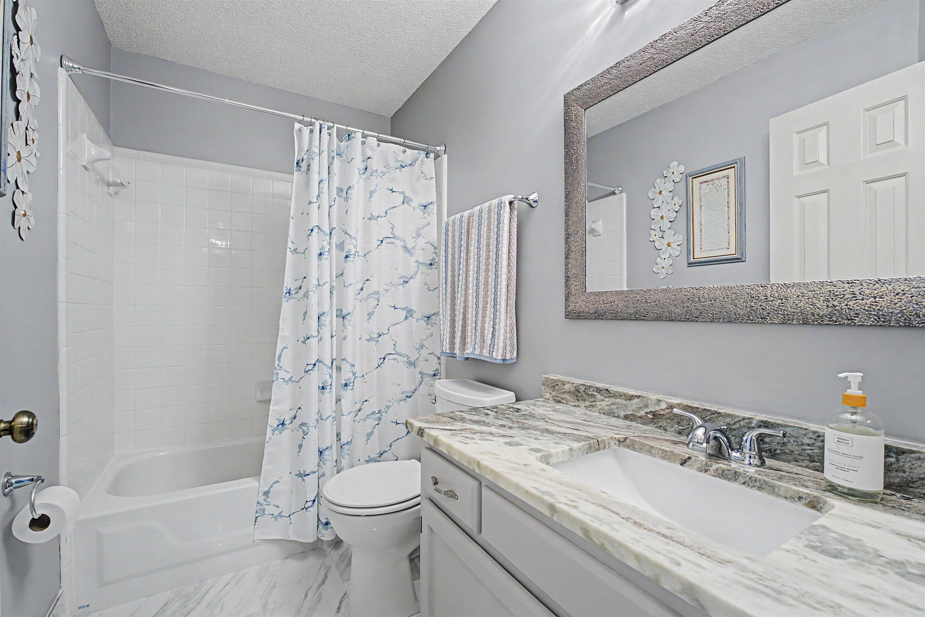 5127 Overview Ridge Memphis, TN 38141 - Photo 23 of 36 Bathroom