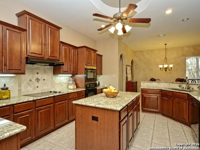 $2,700 | 911 Serene Meadows, San Antonio, TX 78258