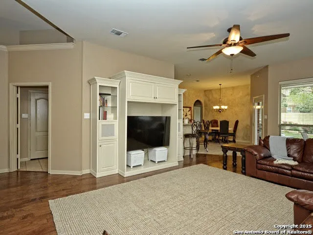 $2,700 | 911 Serene Meadows, San Antonio, TX 78258