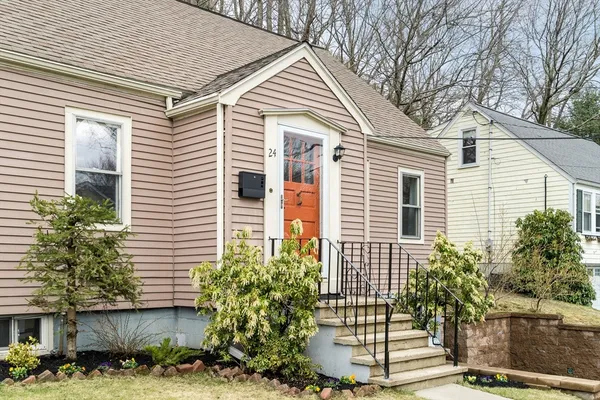 $5,500 | 24 Ledgelawn Avenue, Lexington, MA 02420