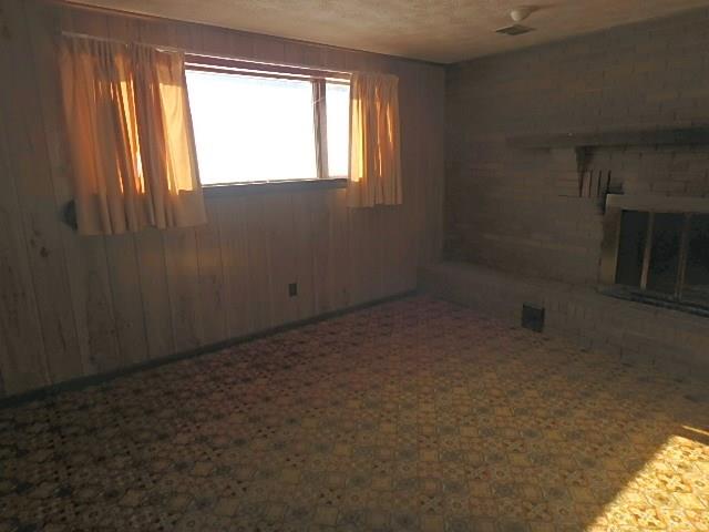 137 Laurel Road Daisytown, PA 15427 - Photo 5 of 24 Gallery Image 5