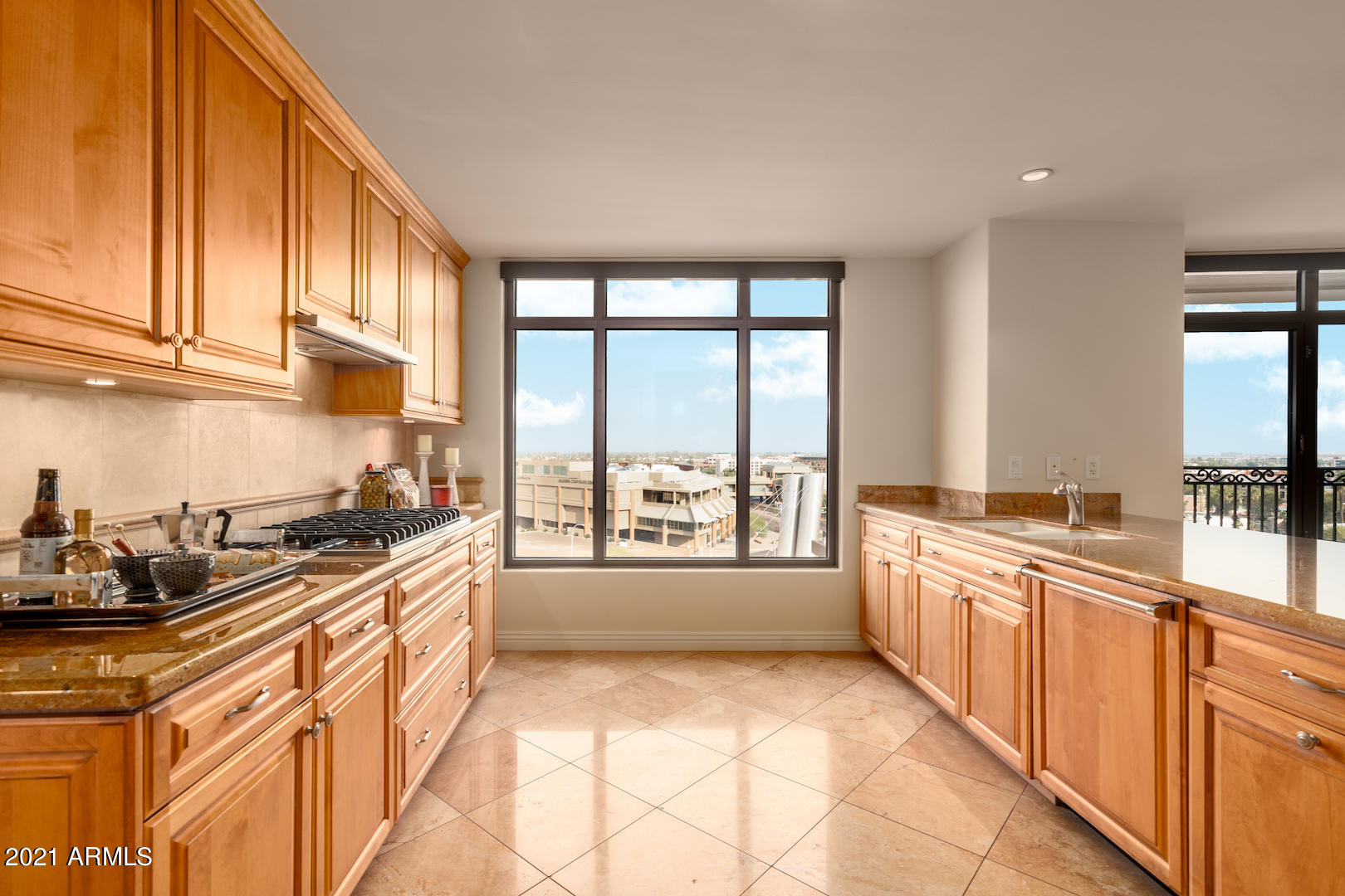 7181 East Camelback Road, Unit 804 Scottsdale, AZ 85251 - Photo 11 of 69 Kitchen