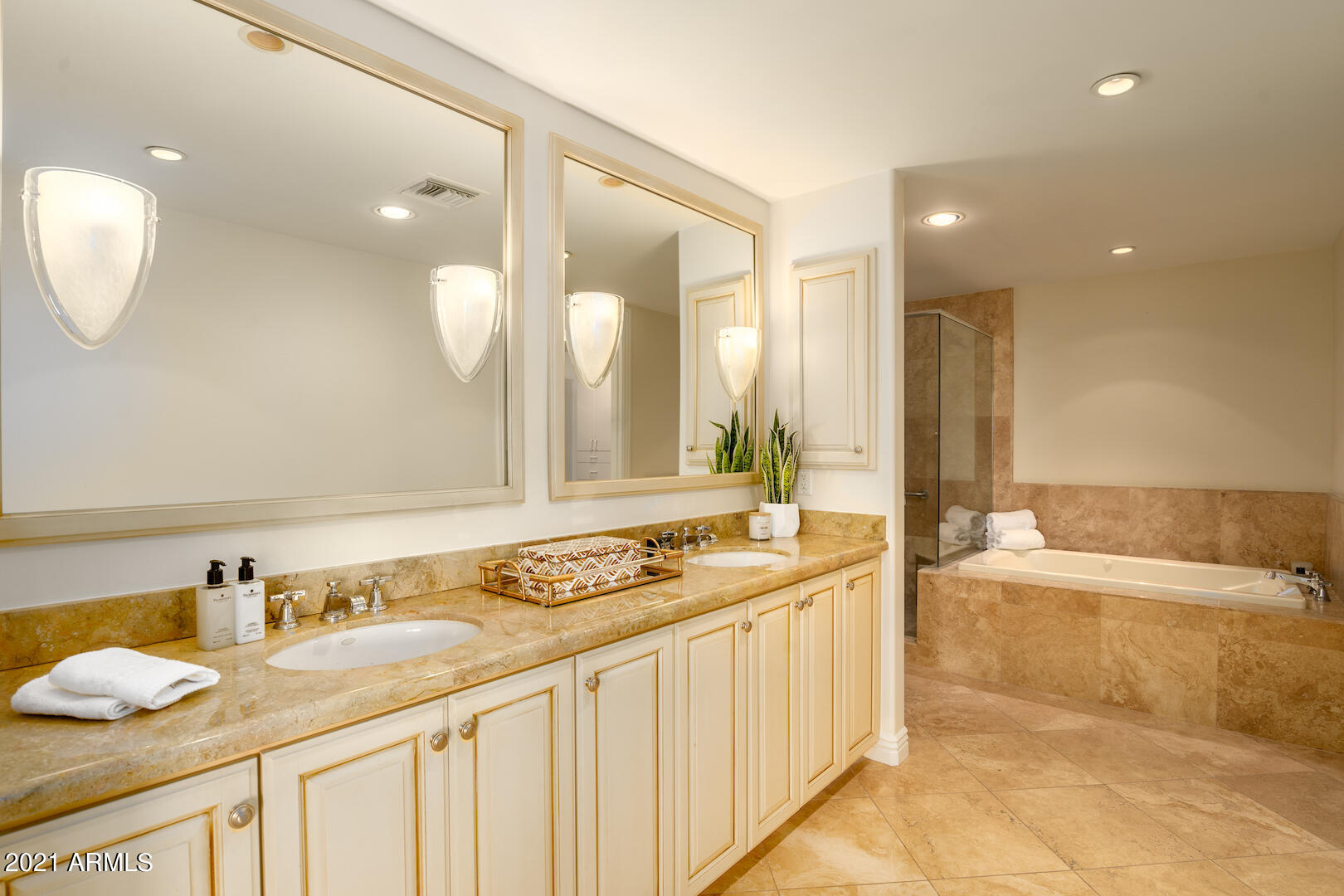 7181 East Camelback Road, Unit 804 Scottsdale, AZ 85251 - Photo 17 of 69 Master Bathroom