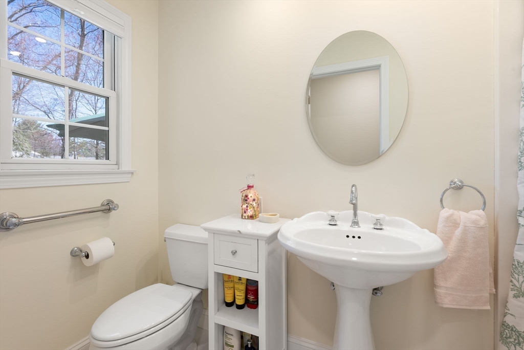 70 Salem Road Longmeadow, MA 01106 - Photo 21 of 41