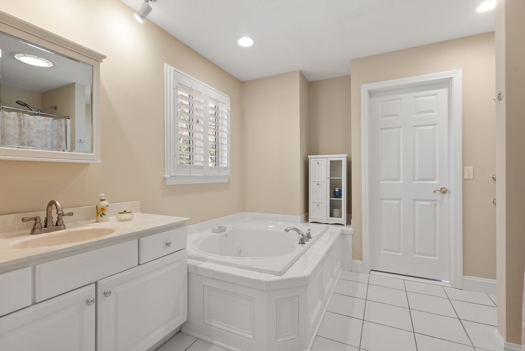 70 Salem Road Longmeadow, MA 01106 - Photo 26 of 41