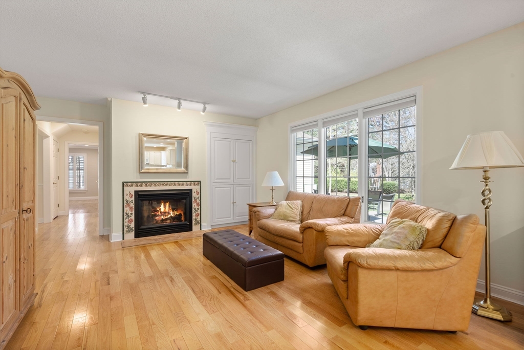 70 Salem Road Longmeadow, MA 01106 - Photo 9 of 41