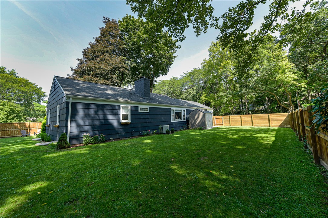 23 French Road Pittsford, NY 14618 - Photo 3 of 46