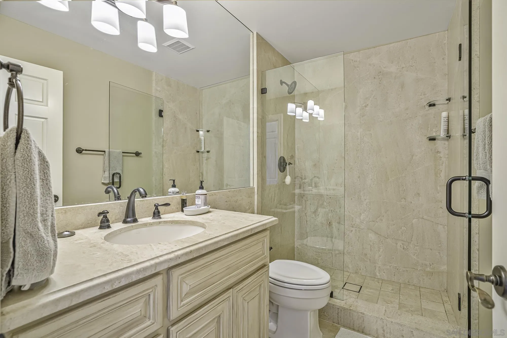 5305 La Crescenta Road Rancho Santa Fe, CA 92067 - Photo 52 of 64 Another of the secondary bedroom's baths