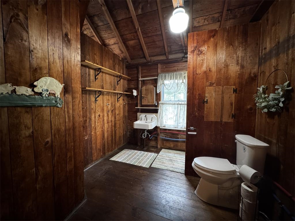 48 Acorn Lodge Road Castleton, VT 05735 - Photo 37 of 50