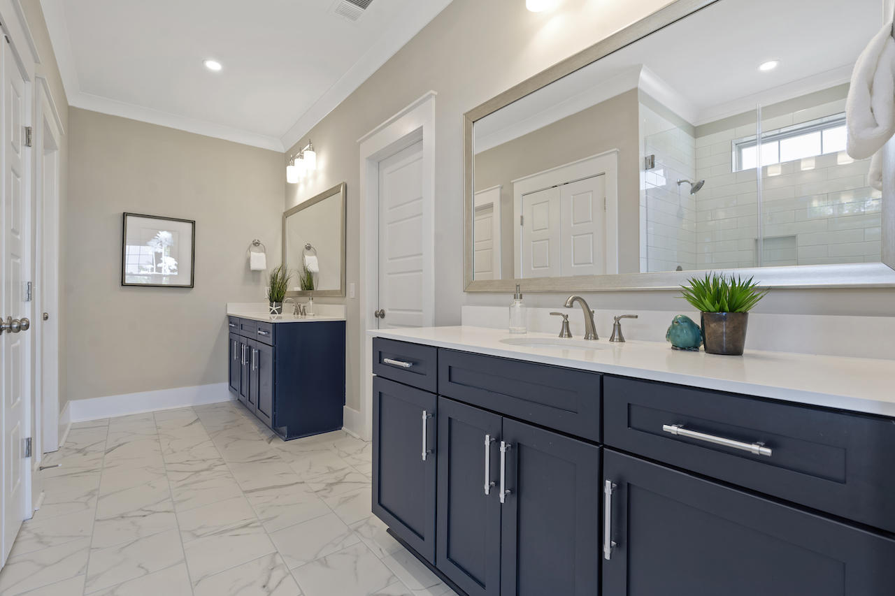 1510 Charming Nancy Road Charleston, SC 29412 - Photo 11 of 34 owners bath