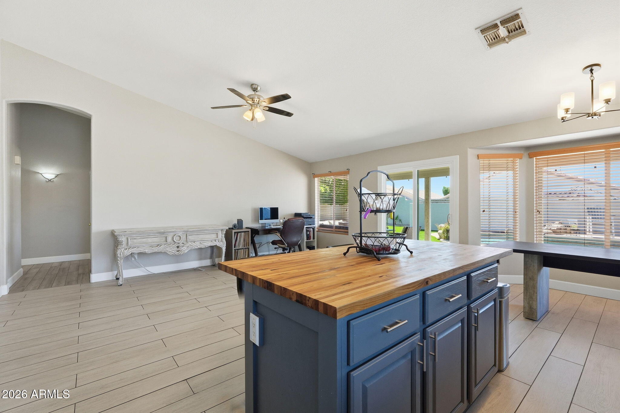 7733 East Decatur Circle Mesa, AZ 85207 - Photo 11 of 48 013_ListerPros