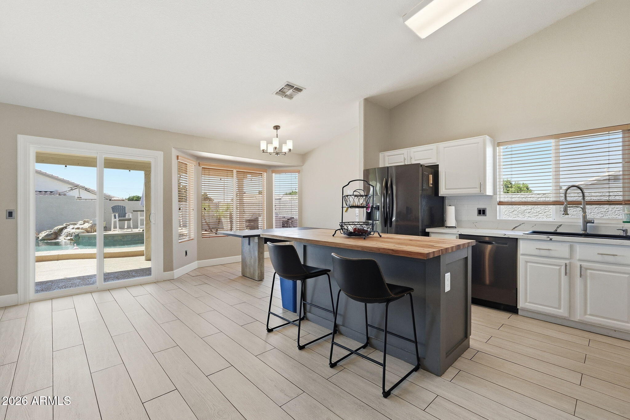 7733 East Decatur Circle Mesa, AZ 85207 - Photo 8 of 48 010_ListerPros