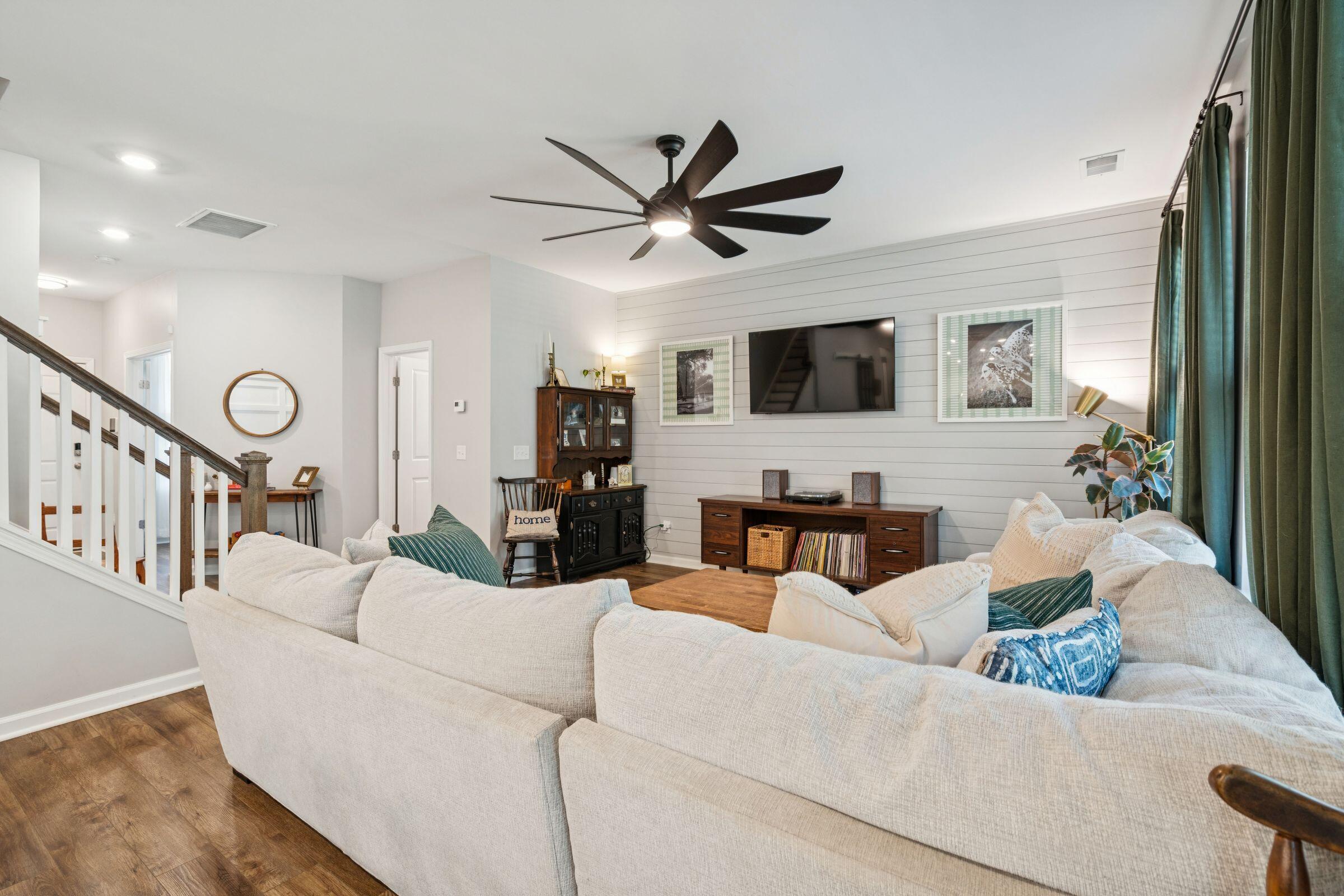 125 Caleb Court Ladson, SC 29456 - Photo 14 of 53 15_125CalebCt-KeenEyeMarketing-029