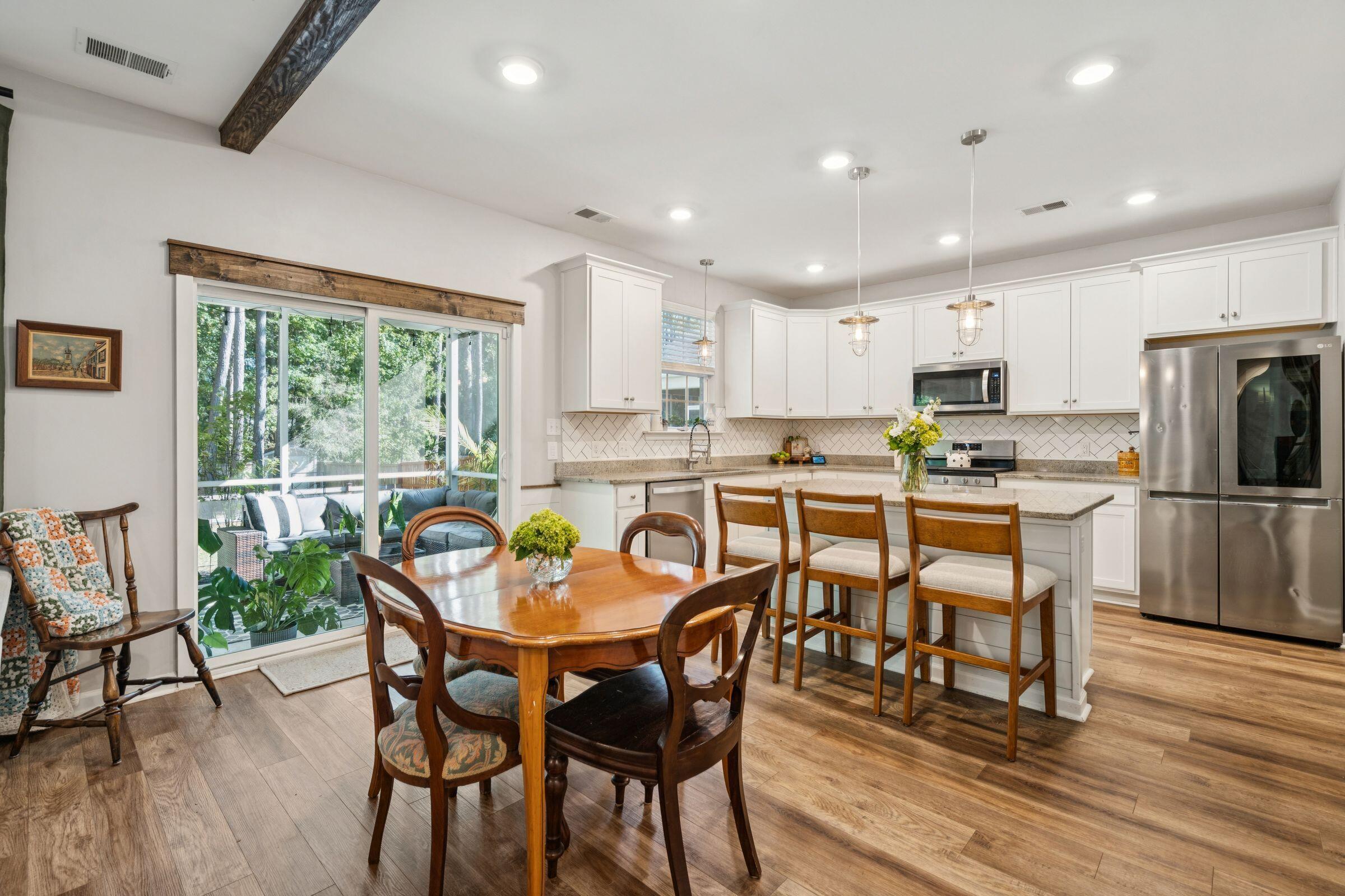 125 Caleb Court Ladson, SC 29456 - Photo 4 of 53 16_125CalebCt-KeenEyeMarketing-032