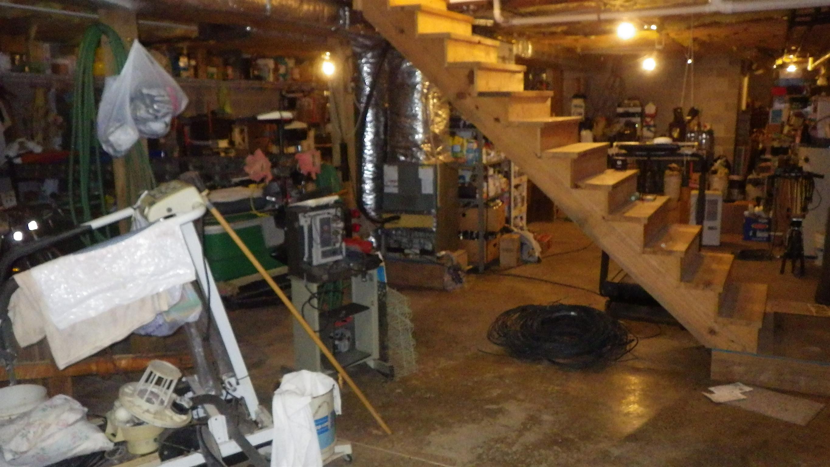 6502 North Pinson Road Portland, TN 37148 - Photo 21 of 22 a view of a room with gym equipment