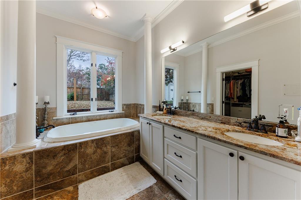 654 Cresthill Avenue Northeast Atlanta, GA 30306 - Photo 32 of 53