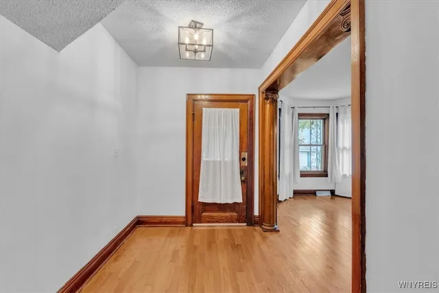 $1,600 | 260 Baynes Street, Buffalo, NY 14213