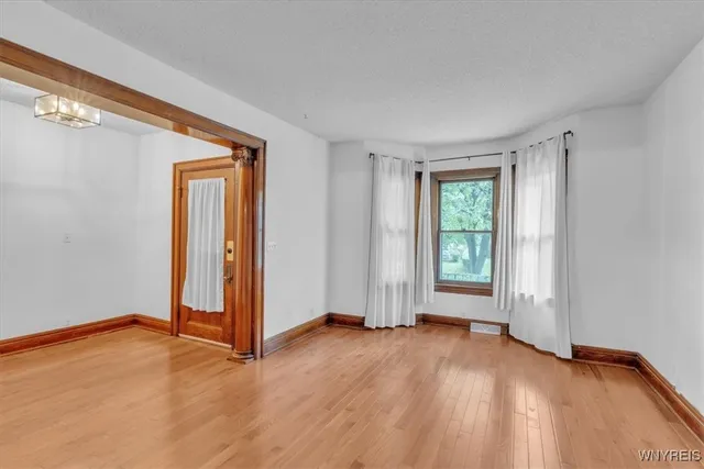 $1,600 | 260 Baynes Street, Buffalo, NY 14213