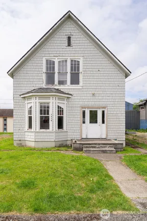 $175,000 | 1310 C Street, Hoquiam, WA 98550