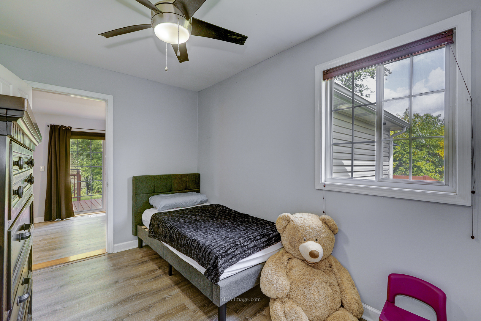 3 Manor Road Lake Zurich, IL 60047 - Photo 17 of 35 a bedroom with a bed and window