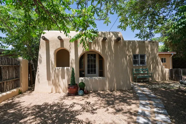 $647,000 | 621 West San Francisco Street, Santa Fe, NM 87501