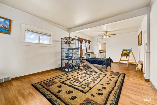 $310,000 | 8 East Arthur Avenue, Glenns Ferry, ID 83623