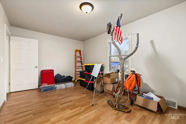 $310,000 | 8 East Arthur Avenue, Glenns Ferry, ID 83623