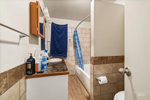 $310,000 | 8 East Arthur Avenue, Glenns Ferry, ID 83623