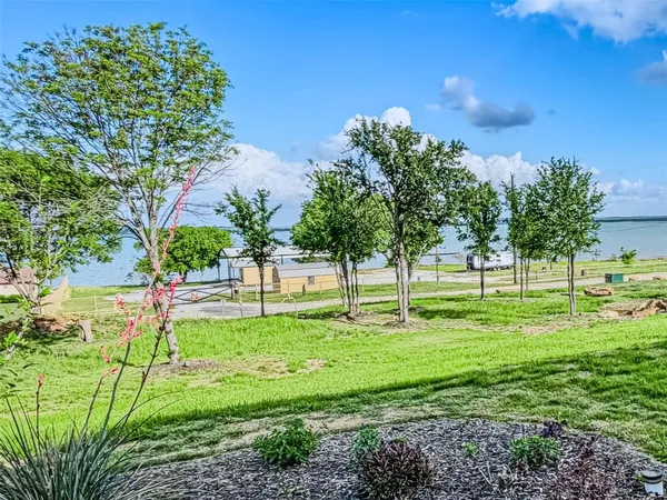 $273,500 | 213 Meadow Pond Court, Runaway Bay, TX 76426