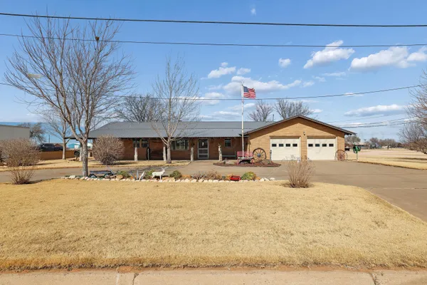 $330,000 | 1201 Purnell Avenue, Stratford, TX 79084