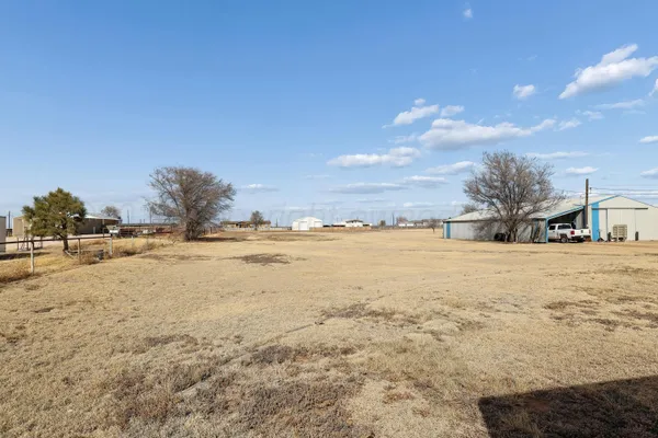 $330,000 | 1201 Purnell Avenue, Stratford, TX 79084