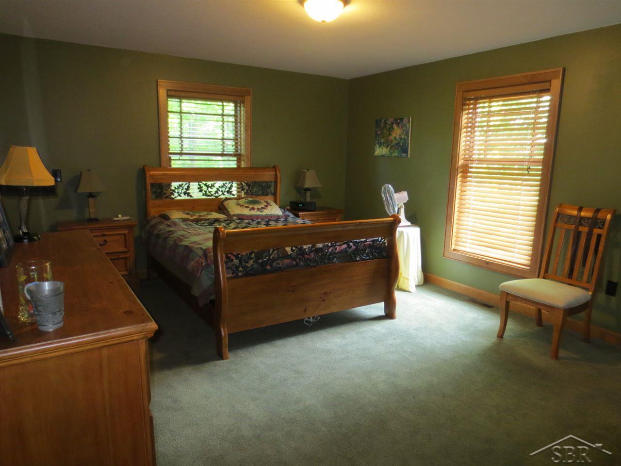 8 Round Lake Road Hemlock, MI 48626 - Photo 8 of 14 31245940-7.JPG