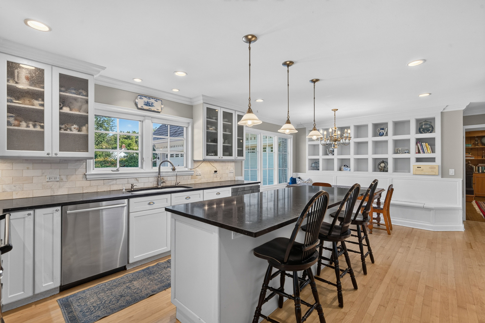 875 Sterling Road Palatine, IL 60067 - Photo 6 of 31 Gallery Image 6