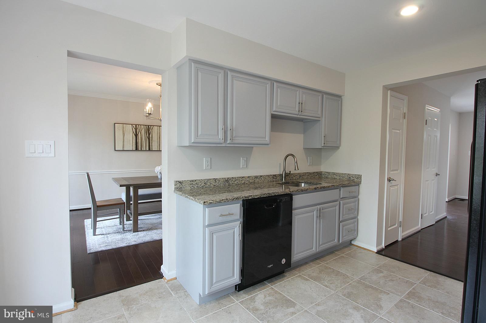 2284 Cartbridge Road Falls Church, VA 22043 - Photo 9 of 25 Gallery Image 9