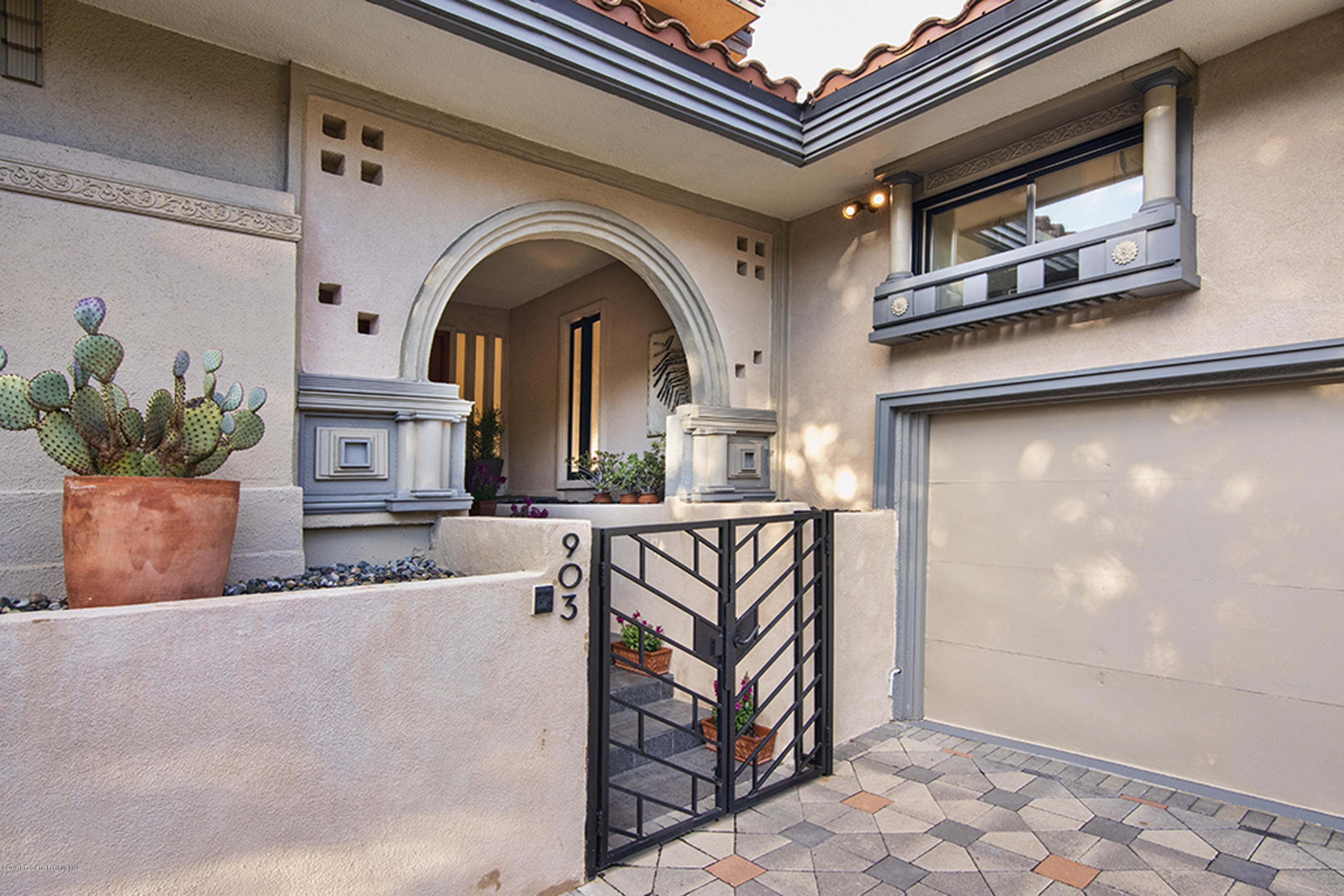 903 Arden Road Pasadena, CA 91106 - Photo 4 of 64 CJC_2899A