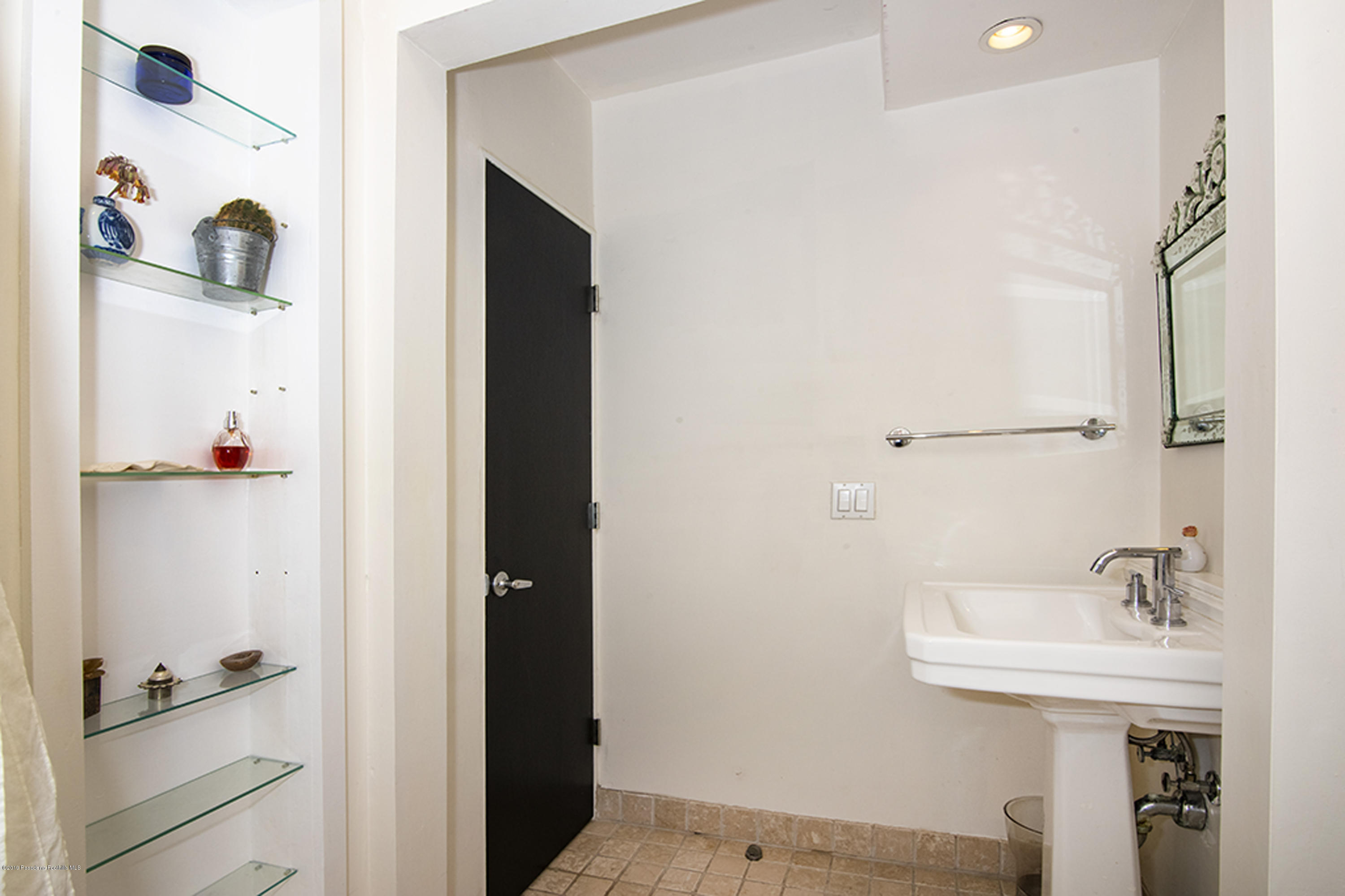 903 Arden Road Pasadena, CA 91106 - Photo 41 of 64 CJC_2622A