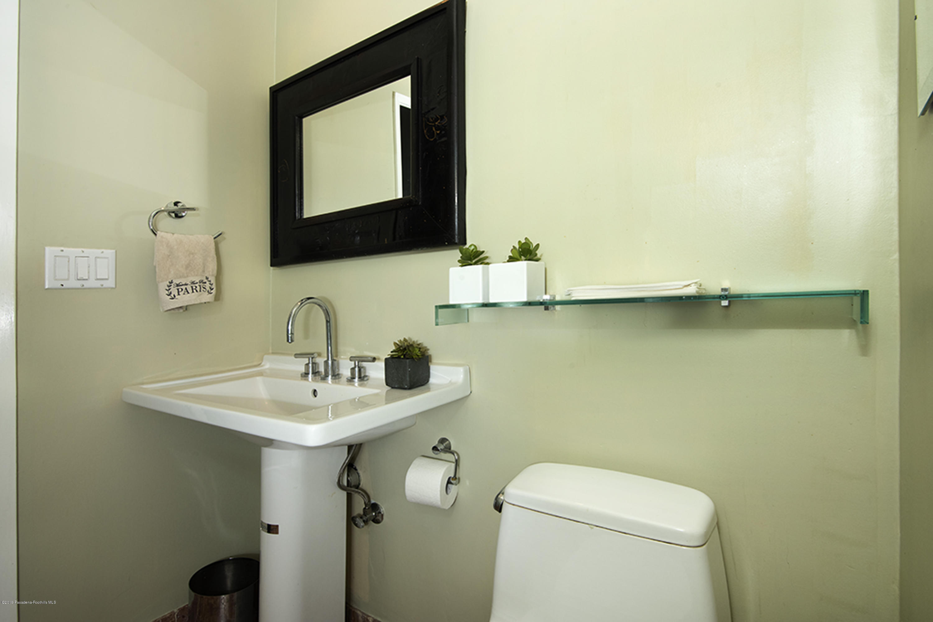 903 Arden Road Pasadena, CA 91106 - Photo 50 of 64 CJC_2670A