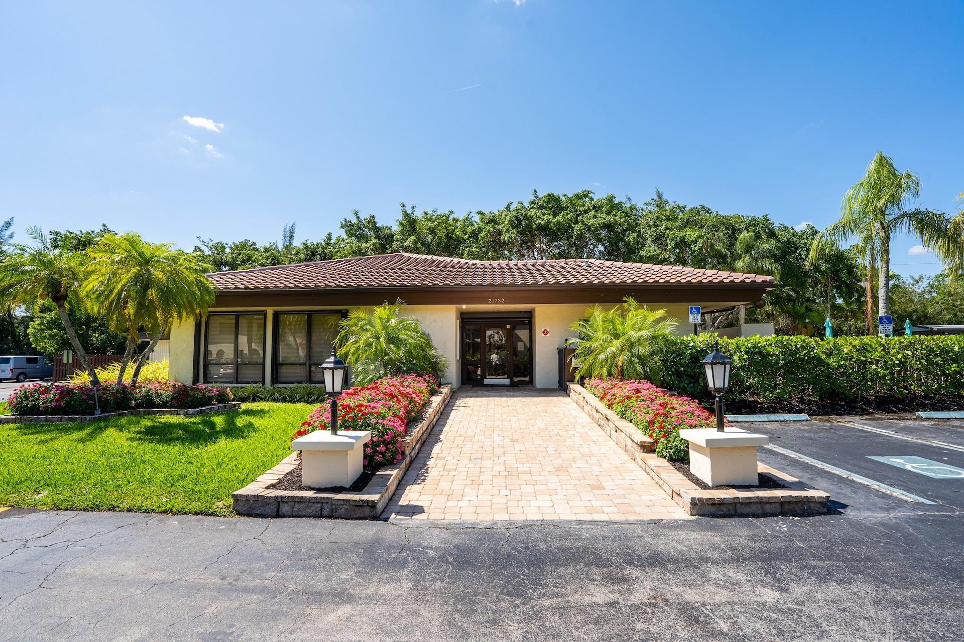 21668 Arriba Real, Unit 43A Boca Raton, FL 33433 - Photo 28 of 42 Party room off of community pool