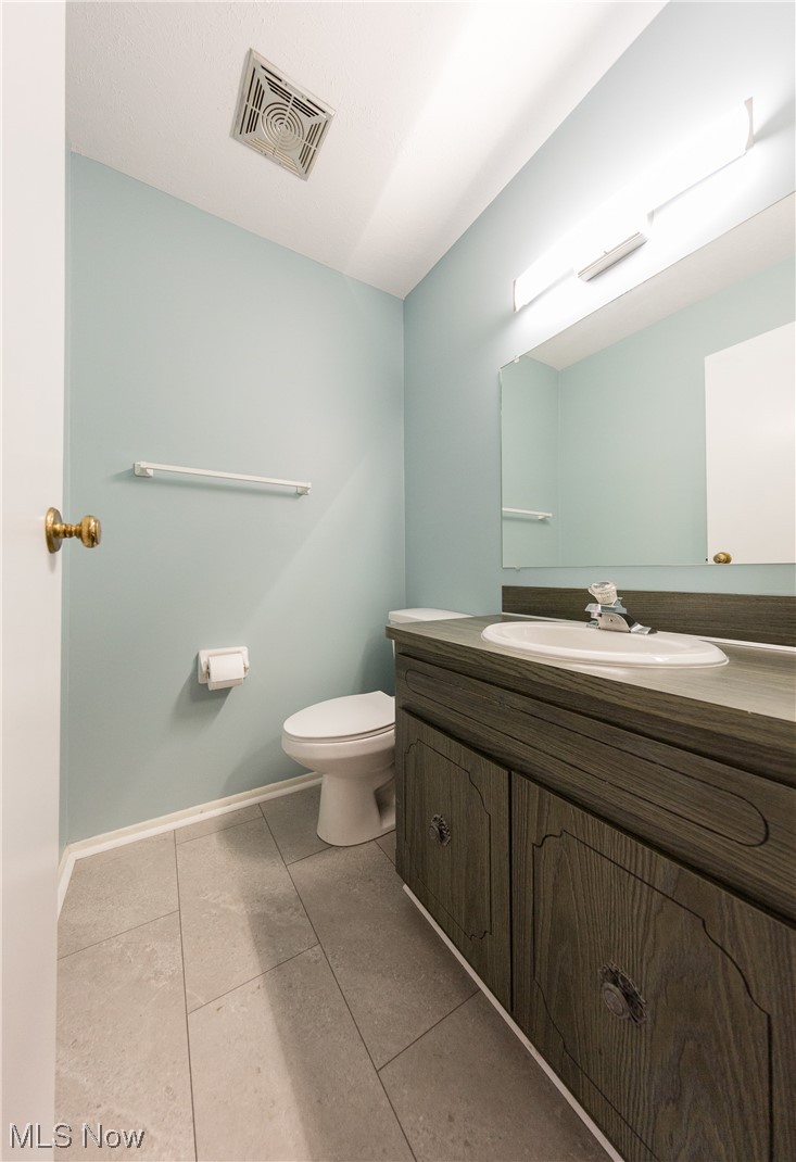 19650 Lorain Road, Unit 8 Cleveland, OH 44126 - Photo 16 of 26 Gallery Image 16